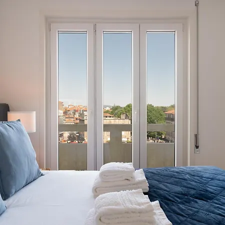 Апартаменты Poveiros Terrace - 3br Downtown With Ac Порту
