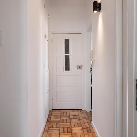 Poveiros Terrace - 3br Downtown With Ac * 波尔图